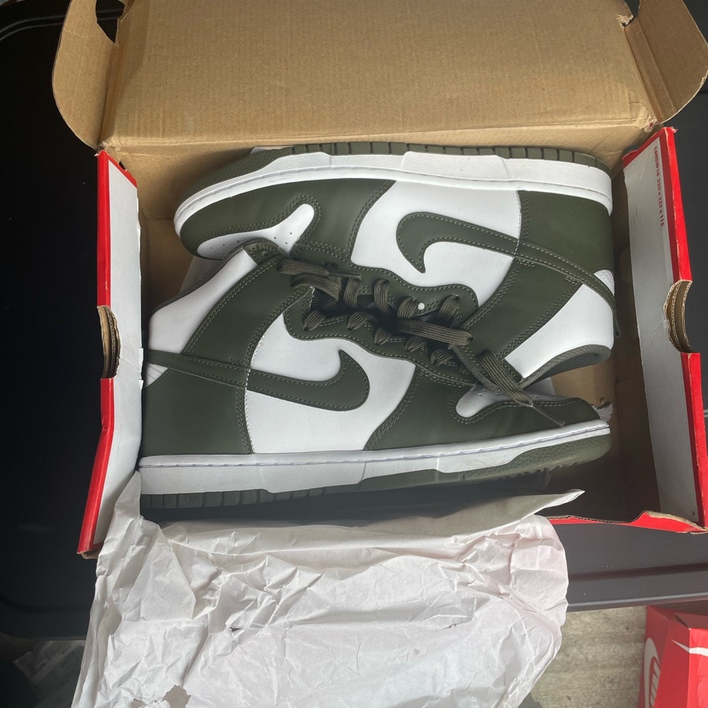 Nike Dunk Khaki Green High